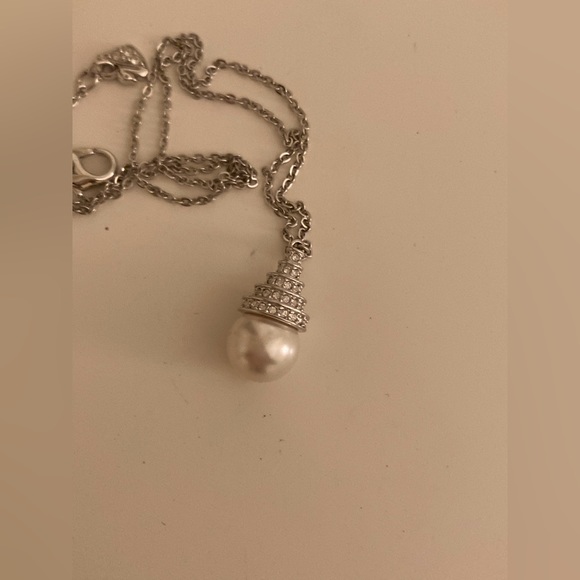 Swarovski Crystal Pearl Necklace - Picture 2 of 3